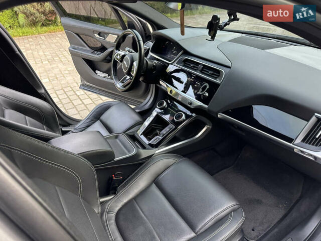 Серый Ягуар I-Pace, объемом двигателя 0 л и пробегом 111 тыс. км за 22500 $, фото 8 на Automoto.ua
