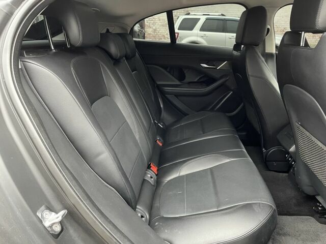 Сірий Ягуар I-Pace, об'ємом двигуна 0 л та пробігом 105 тис. км за 25900 $, фото 18 на Automoto.ua