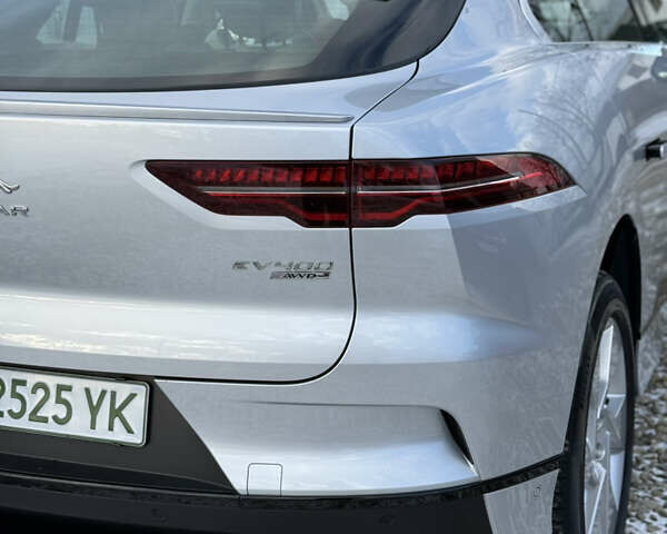 Серый Ягуар I-Pace, объемом двигателя 0 л и пробегом 169 тыс. км за 23499 $, фото 110 на Automoto.ua