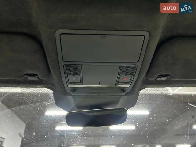 Серый Ягуар I-Pace, объемом двигателя 0 л и пробегом 152 тыс. км за 26000 $, фото 11 на Automoto.ua