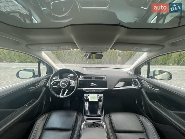 Серый Ягуар I-Pace, объемом двигателя 0 л и пробегом 49 тыс. км за 28300 $, фото 10 на Automoto.ua