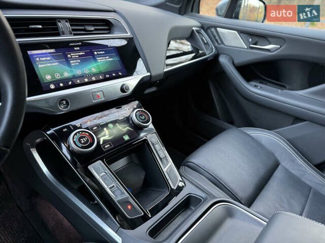 Серый Ягуар I-Pace, объемом двигателя 0 л и пробегом 172 тыс. км за 20500 $, фото 22 на Automoto.ua