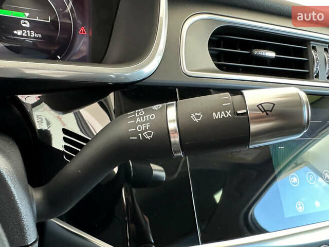 Серый Ягуар I-Pace, объемом двигателя 0 л и пробегом 81 тыс. км за 25250 $, фото 29 на Automoto.ua
