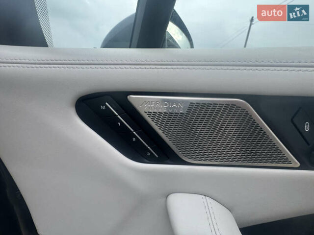 Серый Ягуар I-Pace, объемом двигателя 0 л и пробегом 129 тыс. км за 26500 $, фото 88 на Automoto.ua