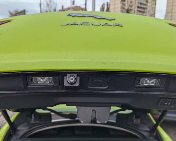 Серый Ягуар I-Pace, объемом двигателя 0 л и пробегом 169 тыс. км за 22000 $, фото 2 на Automoto.ua