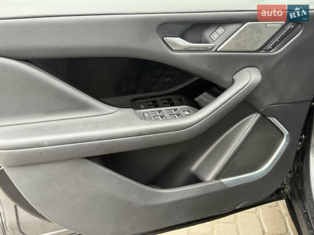 Сірий Ягуар I-Pace, об'ємом двигуна 0 л та пробігом 135 тис. км за 22999 $, фото 40 на Automoto.ua