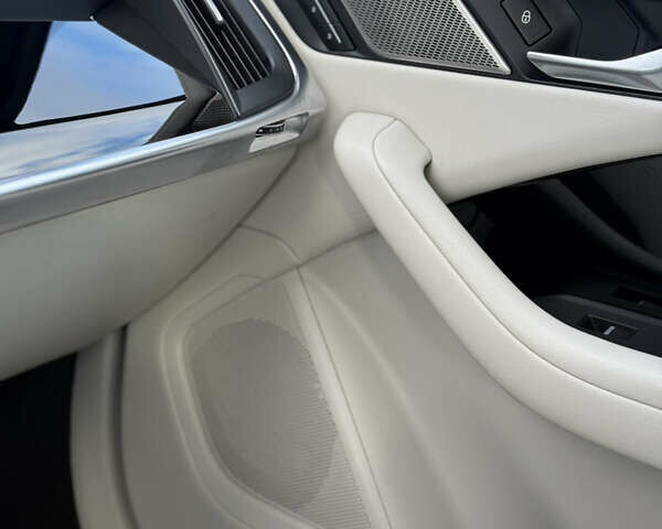 Серый Ягуар I-Pace, объемом двигателя 0 л и пробегом 169 тыс. км за 23499 $, фото 33 на Automoto.ua