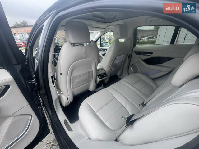 Серый Ягуар I-Pace, объемом двигателя 0 л и пробегом 129 тыс. км за 26500 $, фото 69 на Automoto.ua