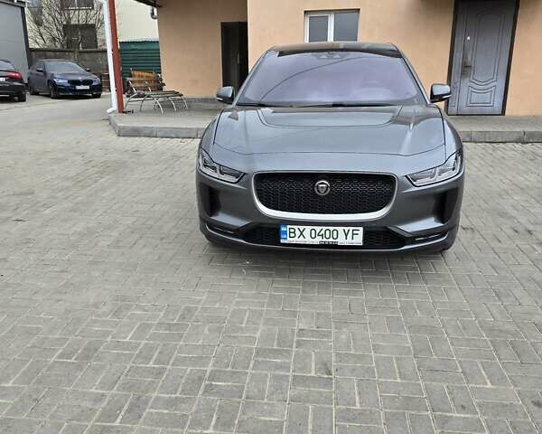 Серый Ягуар I-Pace, объемом двигателя 0 л и пробегом 145 тыс. км за 23900 $, фото 4 на Automoto.ua