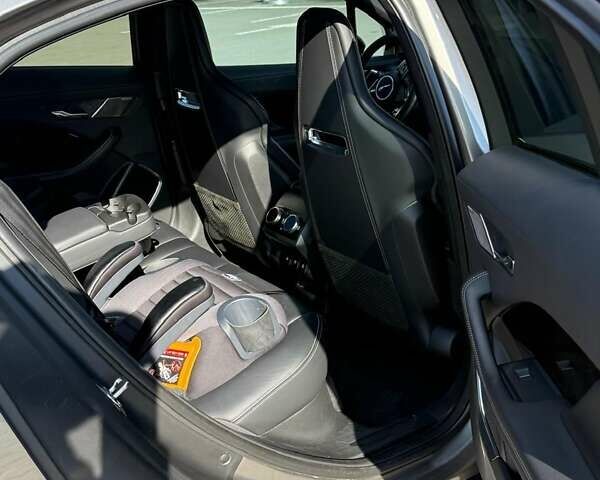 Серый Ягуар I-Pace, объемом двигателя 0 л и пробегом 75 тыс. км за 26500 $, фото 6 на Automoto.ua