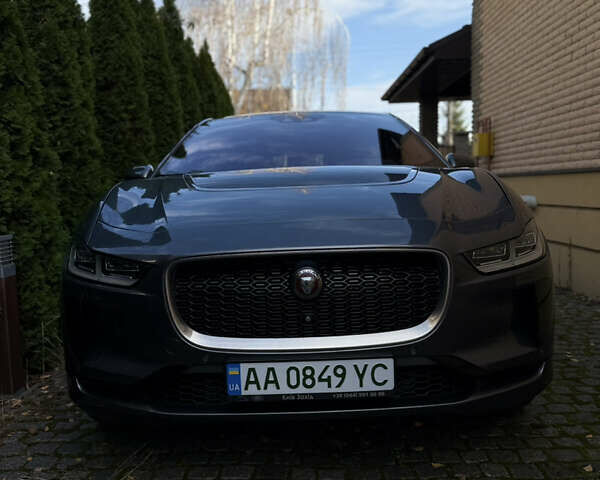 Серый Ягуар I-Pace, объемом двигателя 0 л и пробегом 54 тыс. км за 22500 $, фото 2 на Automoto.ua