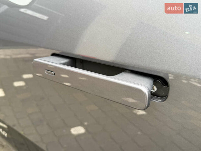 Сірий Ягуар I-Pace, об'ємом двигуна 0 л та пробігом 115 тис. км за 28000 $, фото 21 на Automoto.ua