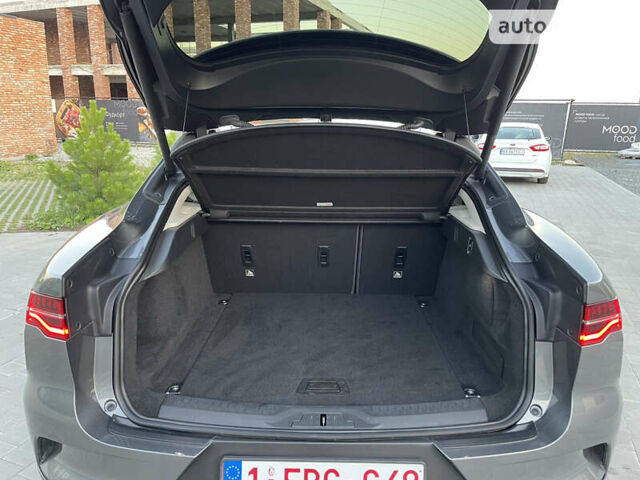Серый Ягуар I-Pace, объемом двигателя 0 л и пробегом 97 тыс. км за 35000 $, фото 16 на Automoto.ua