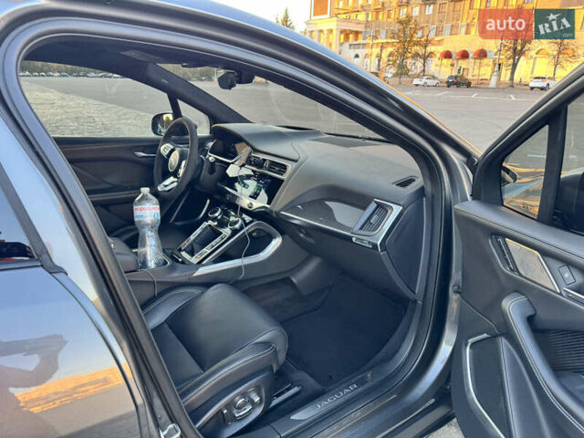 Серый Ягуар I-Pace, объемом двигателя 0 л и пробегом 111 тыс. км за 28200 $, фото 25 на Automoto.ua