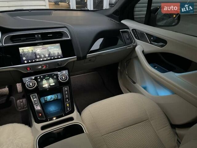 Серый Ягуар I-Pace, объемом двигателя 0 л и пробегом 83 тыс. км за 29500 $, фото 63 на Automoto.ua