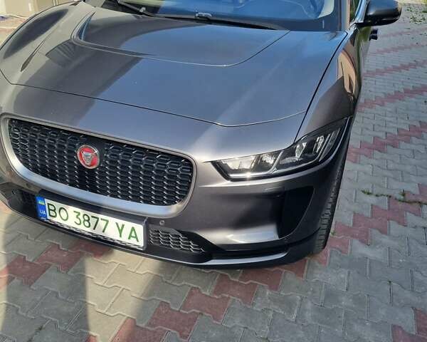 Серый Ягуар I-Pace, объемом двигателя 0 л и пробегом 89 тыс. км за 22700 $, фото 5 на Automoto.ua
