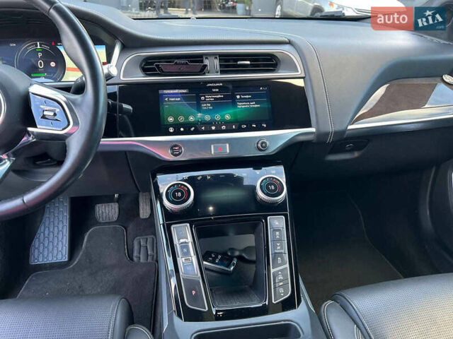 Серый Ягуар I-Pace, объемом двигателя 0 л и пробегом 155 тыс. км за 29990 $, фото 27 на Automoto.ua