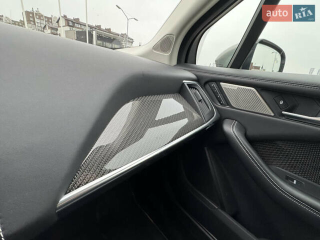 Серый Ягуар I-Pace, объемом двигателя 0 л и пробегом 118 тыс. км за 23000 $, фото 8 на Automoto.ua
