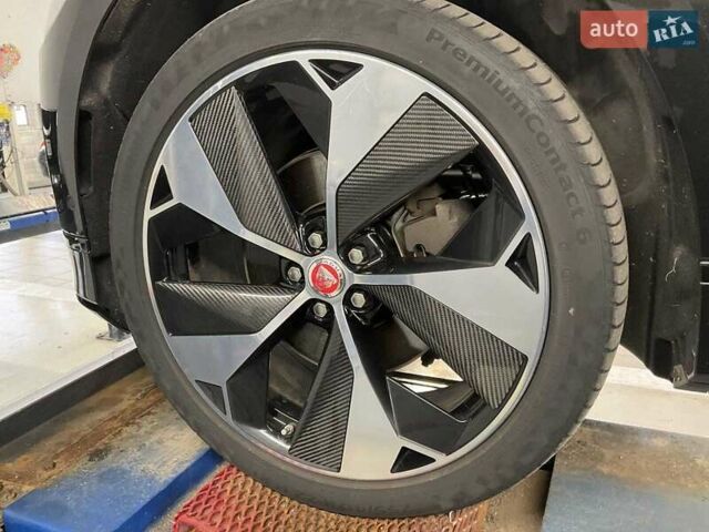 Серый Ягуар I-Pace, объемом двигателя 0 л и пробегом 95 тыс. км за 21950 $, фото 18 на Automoto.ua