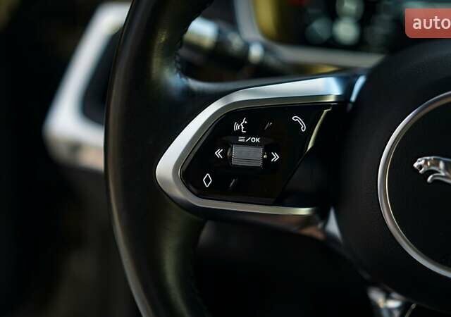 Серый Ягуар I-Pace, объемом двигателя 0 л и пробегом 78 тыс. км за 24500 $, фото 22 на Automoto.ua
