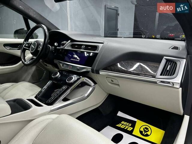 Серый Ягуар I-Pace, объемом двигателя 0 л и пробегом 152 тыс. км за 26000 $, фото 9 на Automoto.ua