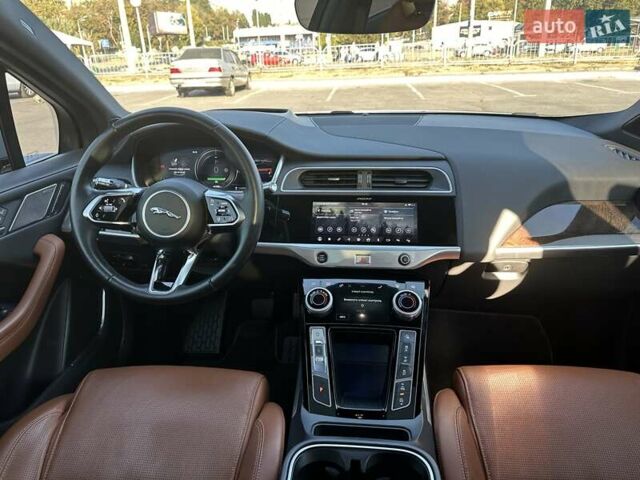 Серый Ягуар I-Pace, объемом двигателя 0 л и пробегом 133 тыс. км за 31700 $, фото 7 на Automoto.ua