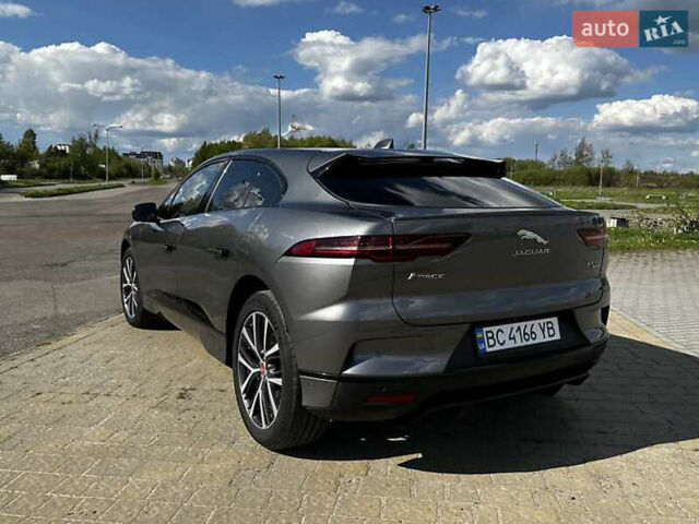 Серый Ягуар I-Pace, объемом двигателя 0 л и пробегом 89 тыс. км за 16500 $, фото 5 на Automoto.ua