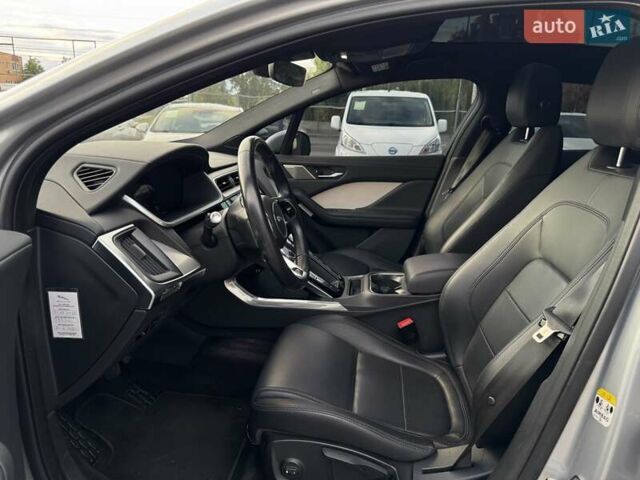 Серый Ягуар I-Pace, объемом двигателя 0 л и пробегом 209 тыс. км за 20900 $, фото 39 на Automoto.ua