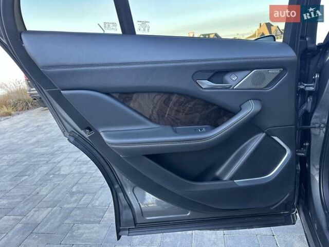 Серый Ягуар I-Pace, объемом двигателя 0 л и пробегом 94 тыс. км за 25900 $, фото 62 на Automoto.ua