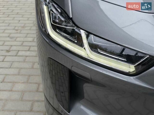 Серый Ягуар I-Pace, объемом двигателя 0 л и пробегом 145 тыс. км за 23900 $, фото 1 на Automoto.ua