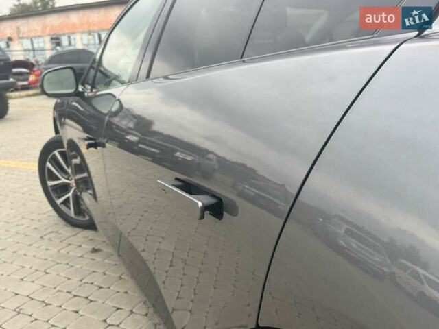 Серый Ягуар I-Pace, объемом двигателя 0 л и пробегом 129 тыс. км за 26500 $, фото 30 на Automoto.ua