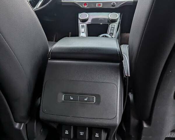 Серый Ягуар I-Pace, объемом двигателя 0 л и пробегом 169 тыс. км за 22000 $, фото 12 на Automoto.ua