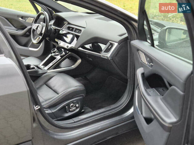 Серый Ягуар I-Pace, объемом двигателя 0 л и пробегом 131 тыс. км за 21700 $, фото 12 на Automoto.ua
