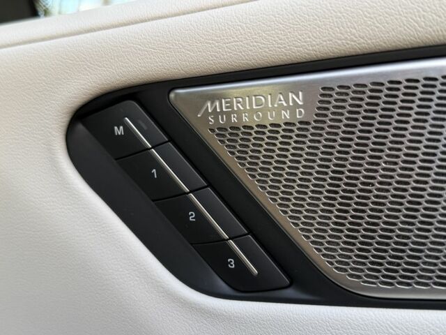 Серый Ягуар I-Pace, объемом двигателя 0 л и пробегом 123 тыс. км за 22999 $, фото 18 на Automoto.ua