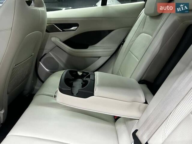 Серый Ягуар I-Pace, объемом двигателя 0 л и пробегом 152 тыс. км за 26000 $, фото 19 на Automoto.ua