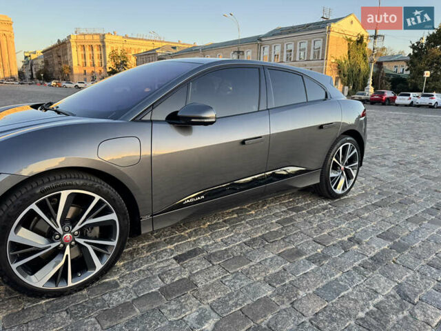 Серый Ягуар I-Pace, объемом двигателя 0 л и пробегом 111 тыс. км за 28200 $, фото 6 на Automoto.ua
