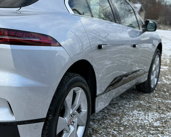 Серый Ягуар I-Pace, объемом двигателя 0 л и пробегом 169 тыс. км за 23499 $, фото 111 на Automoto.ua