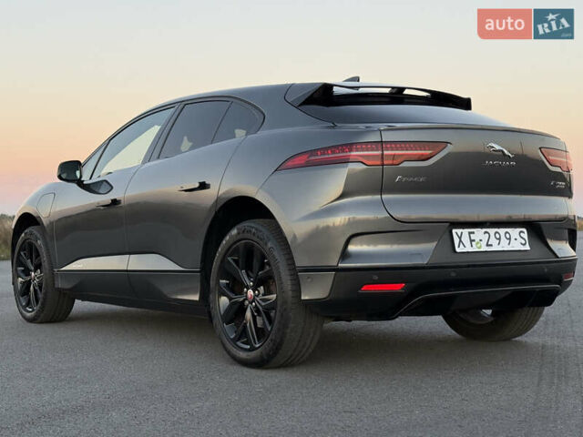 Серый Ягуар I-Pace, объемом двигателя 0 л и пробегом 172 тыс. км за 20500 $, фото 20 на Automoto.ua