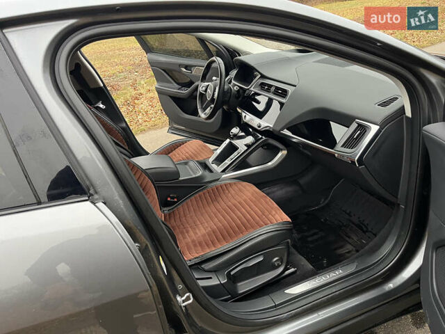 Серый Ягуар I-Pace, объемом двигателя 0 л и пробегом 131 тыс. км за 20950 $, фото 25 на Automoto.ua
