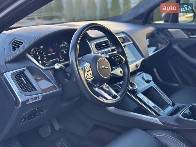 Серый Ягуар I-Pace, объемом двигателя 0 л и пробегом 94 тыс. км за 25900 $, фото 34 на Automoto.ua