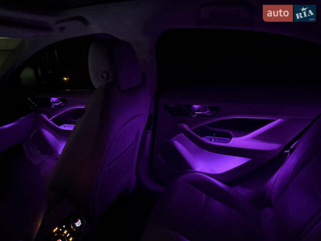 Серый Ягуар I-Pace, объемом двигателя 0 л и пробегом 89 тыс. км за 25400 $, фото 10 на Automoto.ua