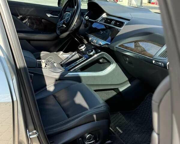 Серый Ягуар I-Pace, объемом двигателя 0 л и пробегом 75 тыс. км за 26500 $, фото 7 на Automoto.ua