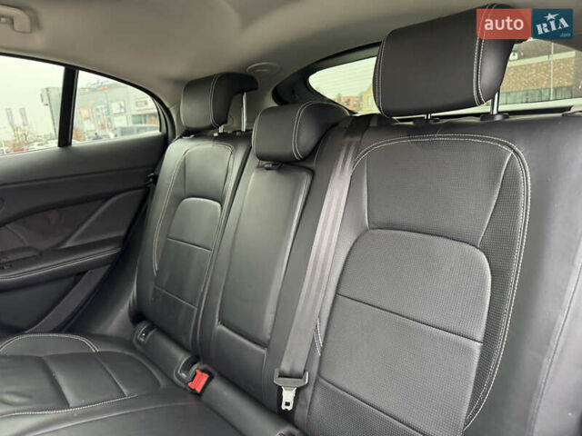 Серый Ягуар I-Pace, объемом двигателя 0 л и пробегом 118 тыс. км за 23000 $, фото 19 на Automoto.ua