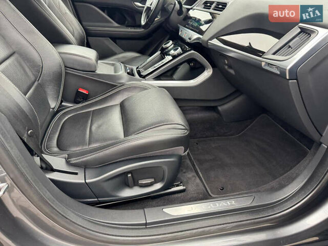 Серый Ягуар I-Pace, объемом двигателя 0 л и пробегом 149 тыс. км за 22978 $, фото 59 на Automoto.ua