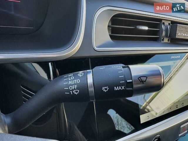 Серый Ягуар I-Pace, объемом двигателя 0 л и пробегом 94 тыс. км за 25900 $, фото 41 на Automoto.ua