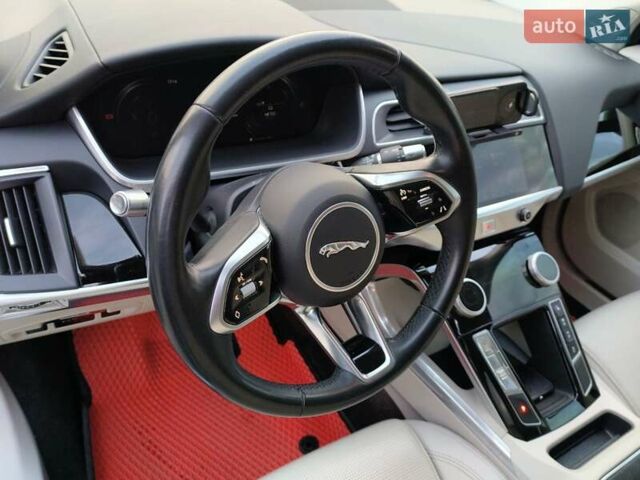 Серый Ягуар I-Pace, объемом двигателя 0 л и пробегом 186 тыс. км за 24000 $, фото 13 на Automoto.ua