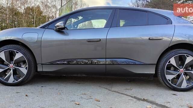 Серый Ягуар I-Pace, объемом двигателя 0 л и пробегом 128 тыс. км за 24900 $, фото 3 на Automoto.ua