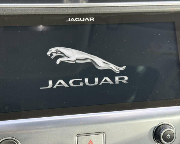 Серый Ягуар I-Pace, объемом двигателя 0 л и пробегом 169 тыс. км за 23499 $, фото 6 на Automoto.ua