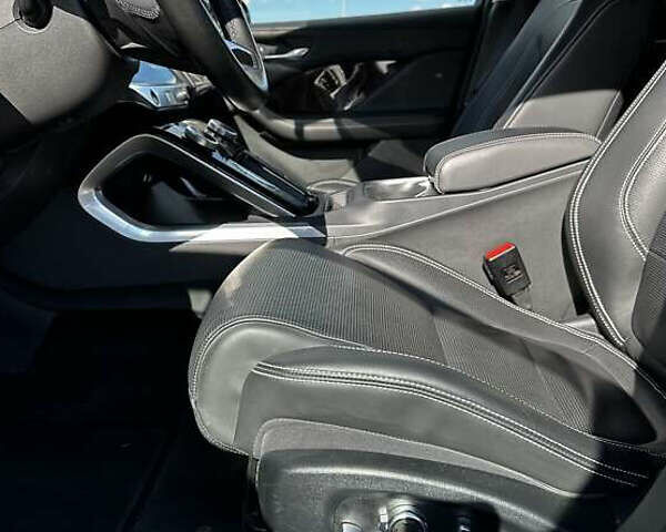 Серый Ягуар I-Pace, объемом двигателя 0 л и пробегом 89 тыс. км за 16500 $, фото 7 на Automoto.ua