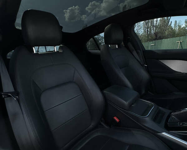 Серый Ягуар I-Pace, объемом двигателя 0 л и пробегом 212 тыс. км за 20500 $, фото 16 на Automoto.ua
